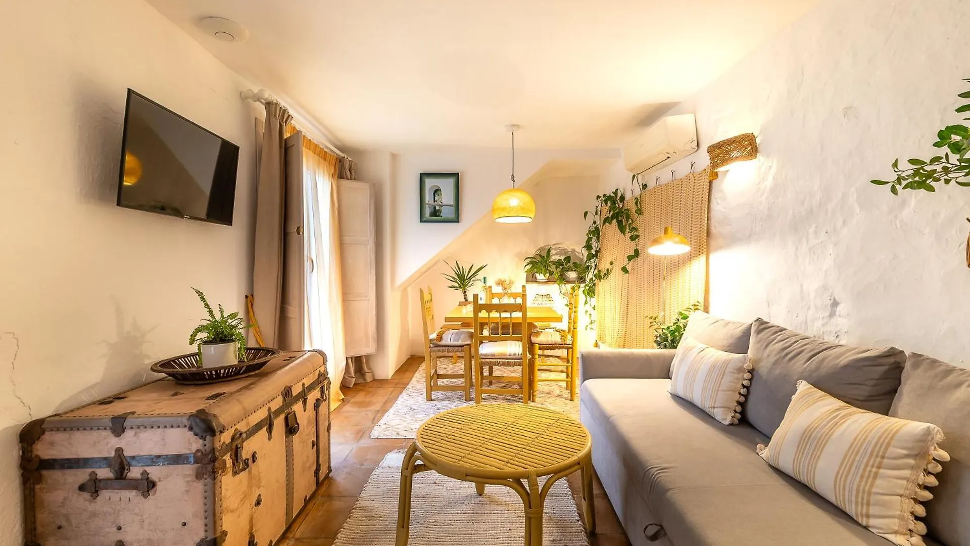 Romantic Ronda Garden Cottage